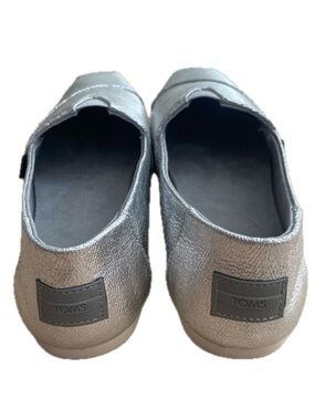 TOMS Classic Alpargata Slip-On Shoes Silver Shimmer Metallic Size 7 NWOT